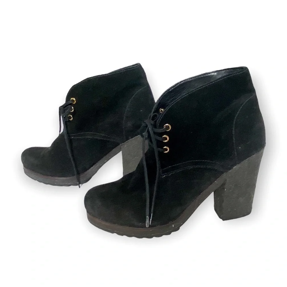 Prada Black Suede leather Chucker Boots, Platform Crepe Heel, Size 38.5 EU